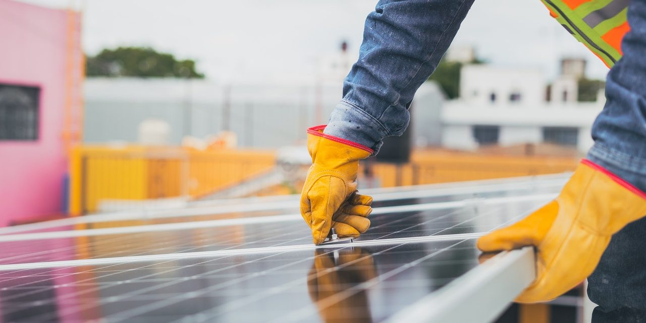 solar-panel-maintenance