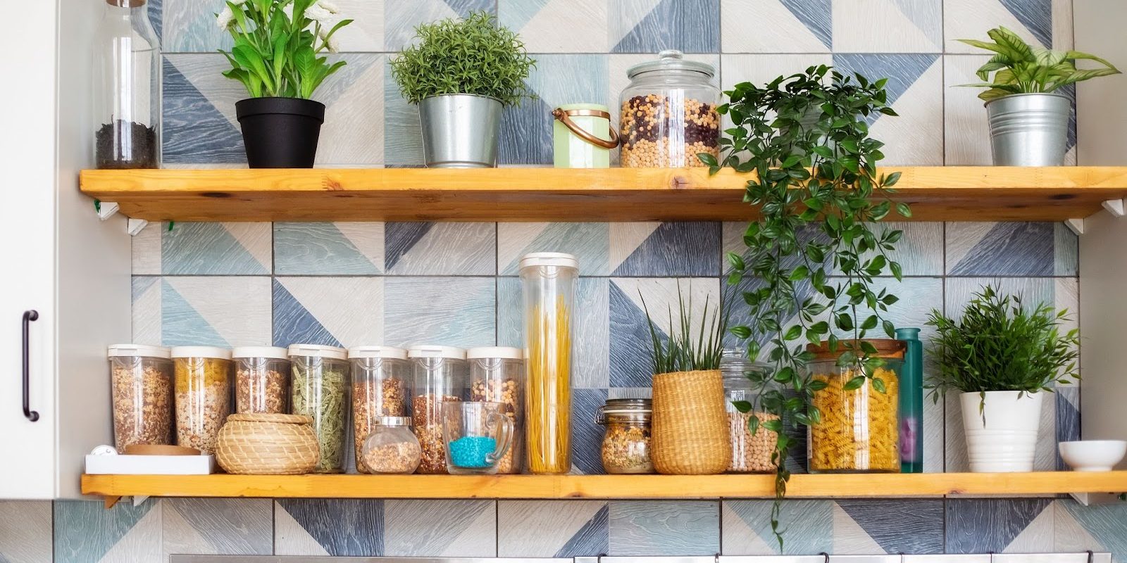 organise-small-kitchen