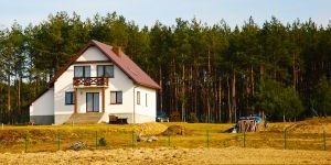 house-in-the-field-1183277-m