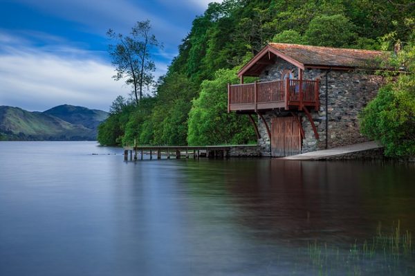 Boathouse-Frank Winkler-Pixabay Balcony