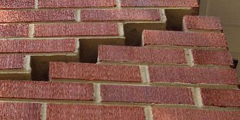 cracks-and-subsidence-in-walls
