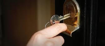 door-lock-479963_536236193072455_1580795261_n